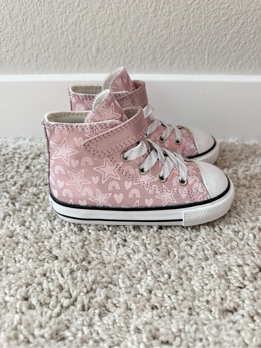 NWOT Converse Toddler Girls Chuck Taylor All Star High-Top Sneakers Size 7C